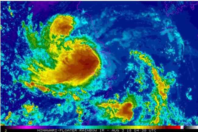 Фото: "Джондари" На Шанхай обрушился мощный тайфун "Джондари", эвакуировали более 130 тыс. человек